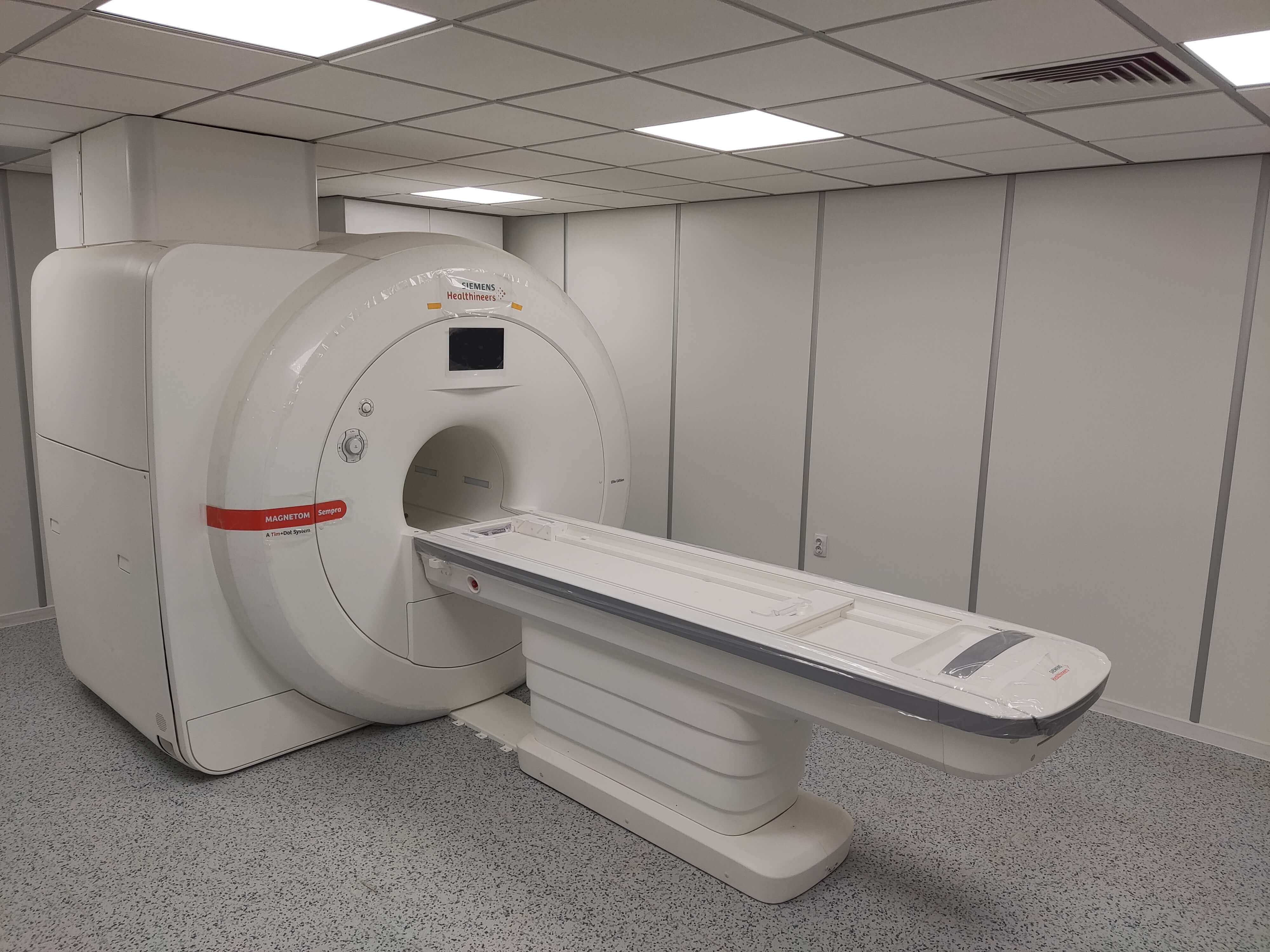 MRI kabina enterijer